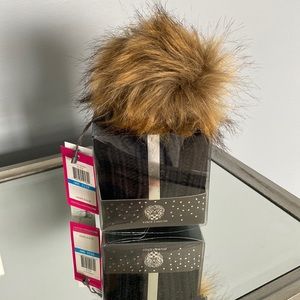 Vince Camuto Pom beanie balck